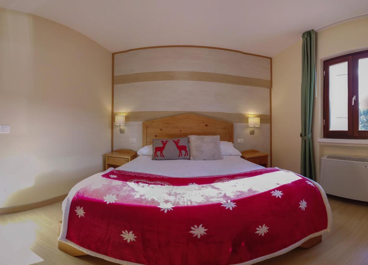 Abete Bianco - Albergo Del Natale Camigliatello Silano Eksteriør bilde