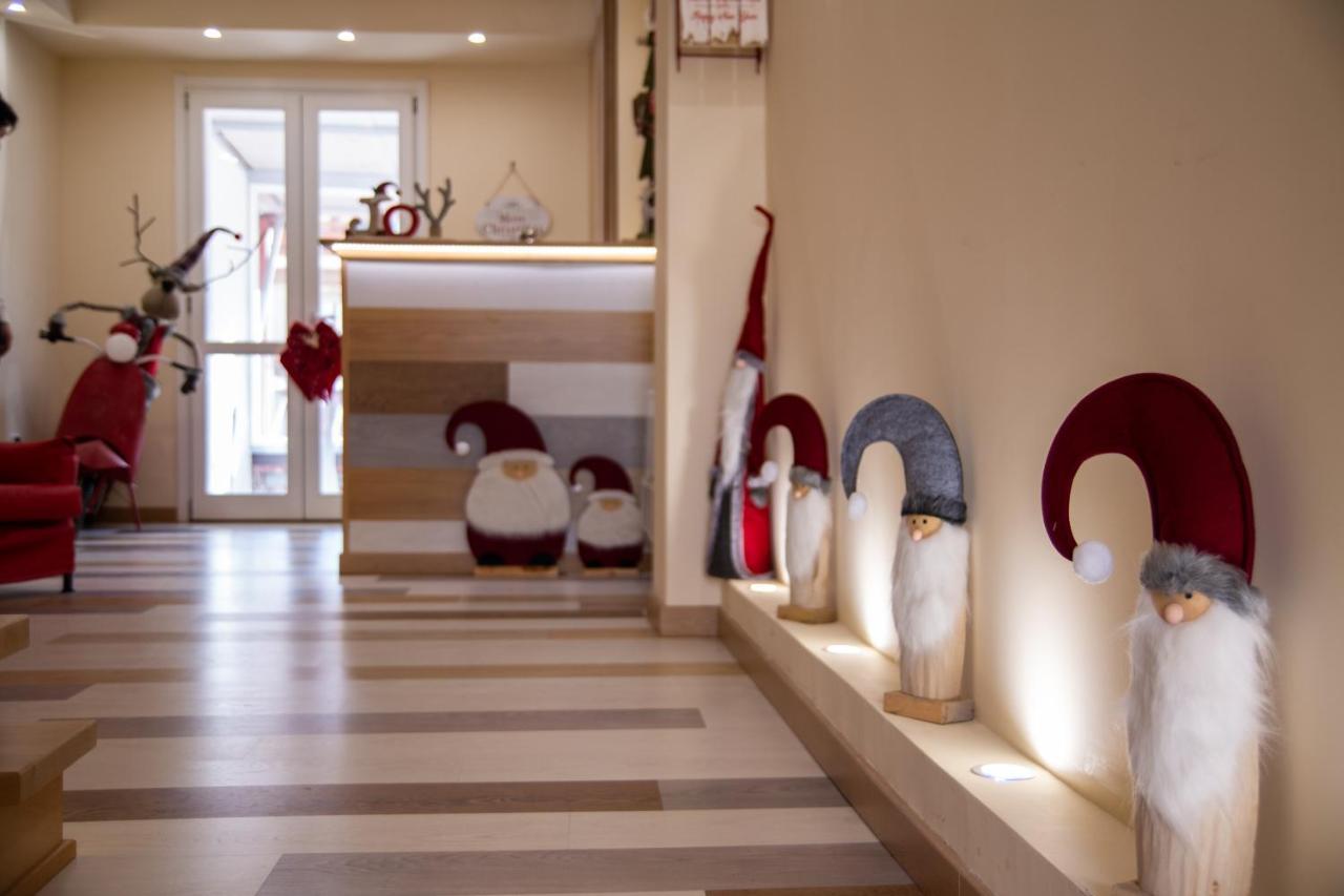 Abete Bianco - Albergo Del Natale Camigliatello Silano Eksteriør bilde